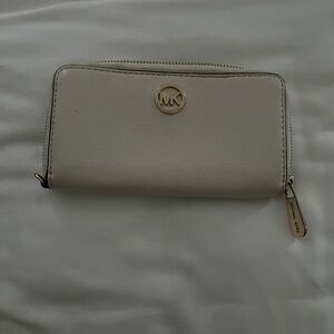 Mi Gael Kors wallet
